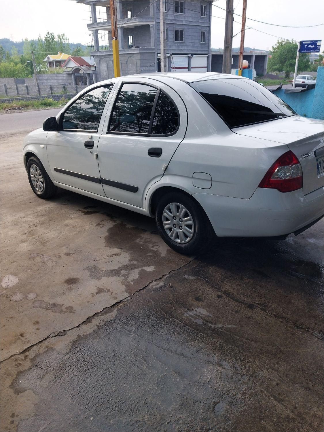تیبا صندوق دار LX - 1390