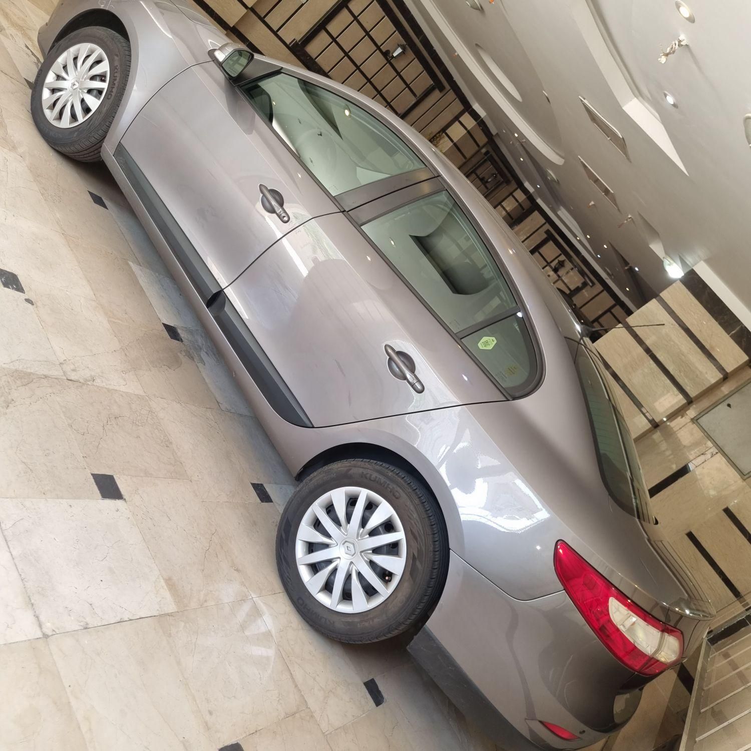 خودرو رنو، فلوئنس آگهی ann_18542802