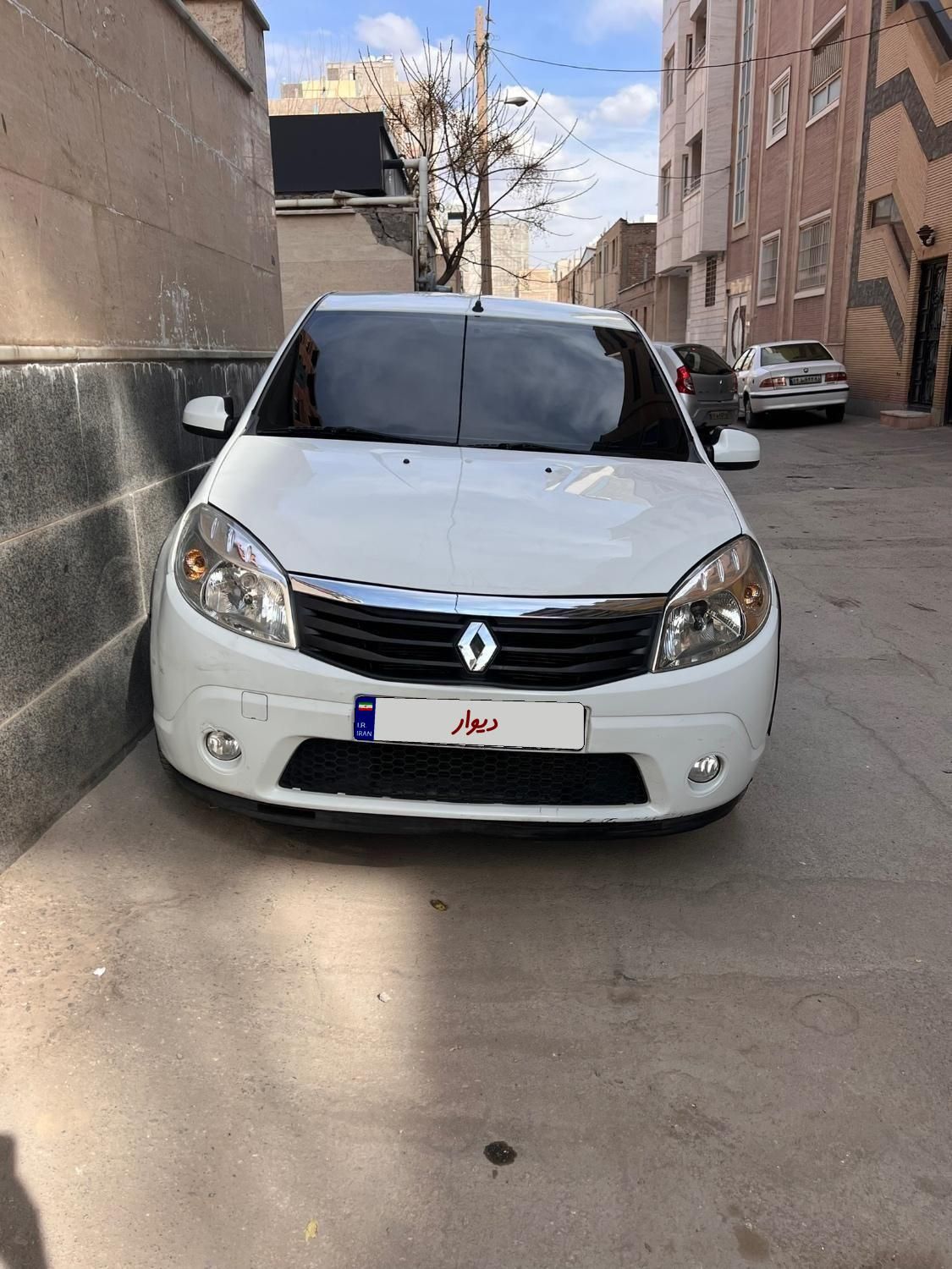 خودرو رنو، ساندرو آگهی ann_18545032