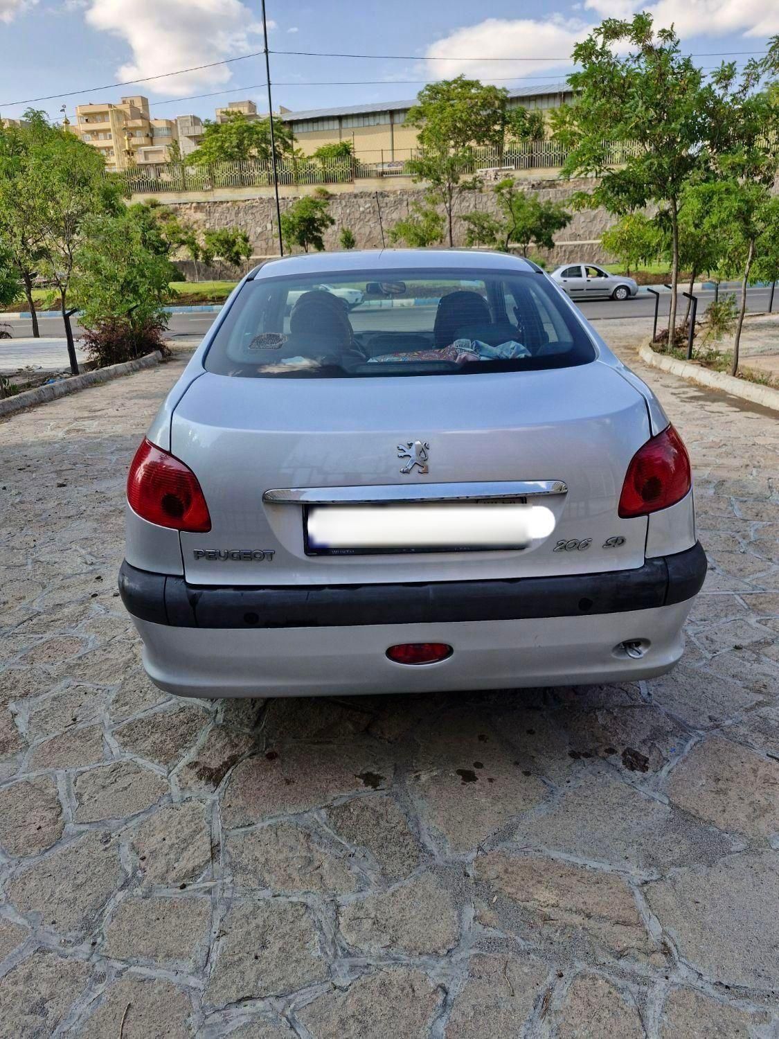 پژو ۲۰۶ صندوق دار v8 - 1394
