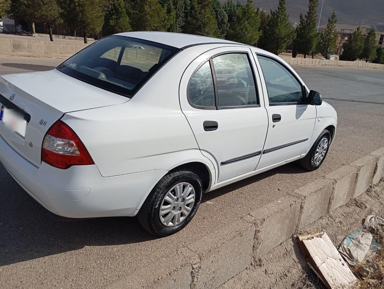 تیبا صندوق دار SX - 1400