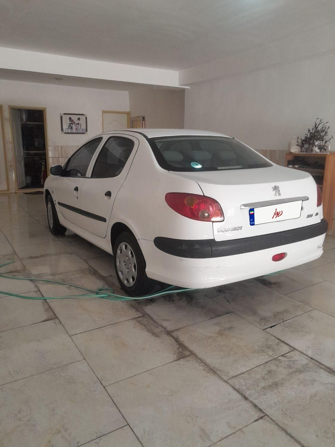 پژو ۲۰۶ صندوق دار v8 - 1394