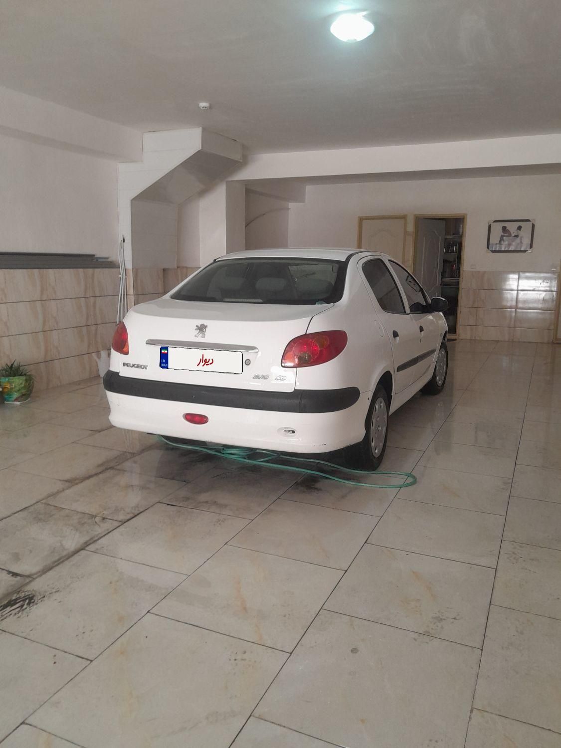 پژو ۲۰۶ صندوق دار v8 - 1394