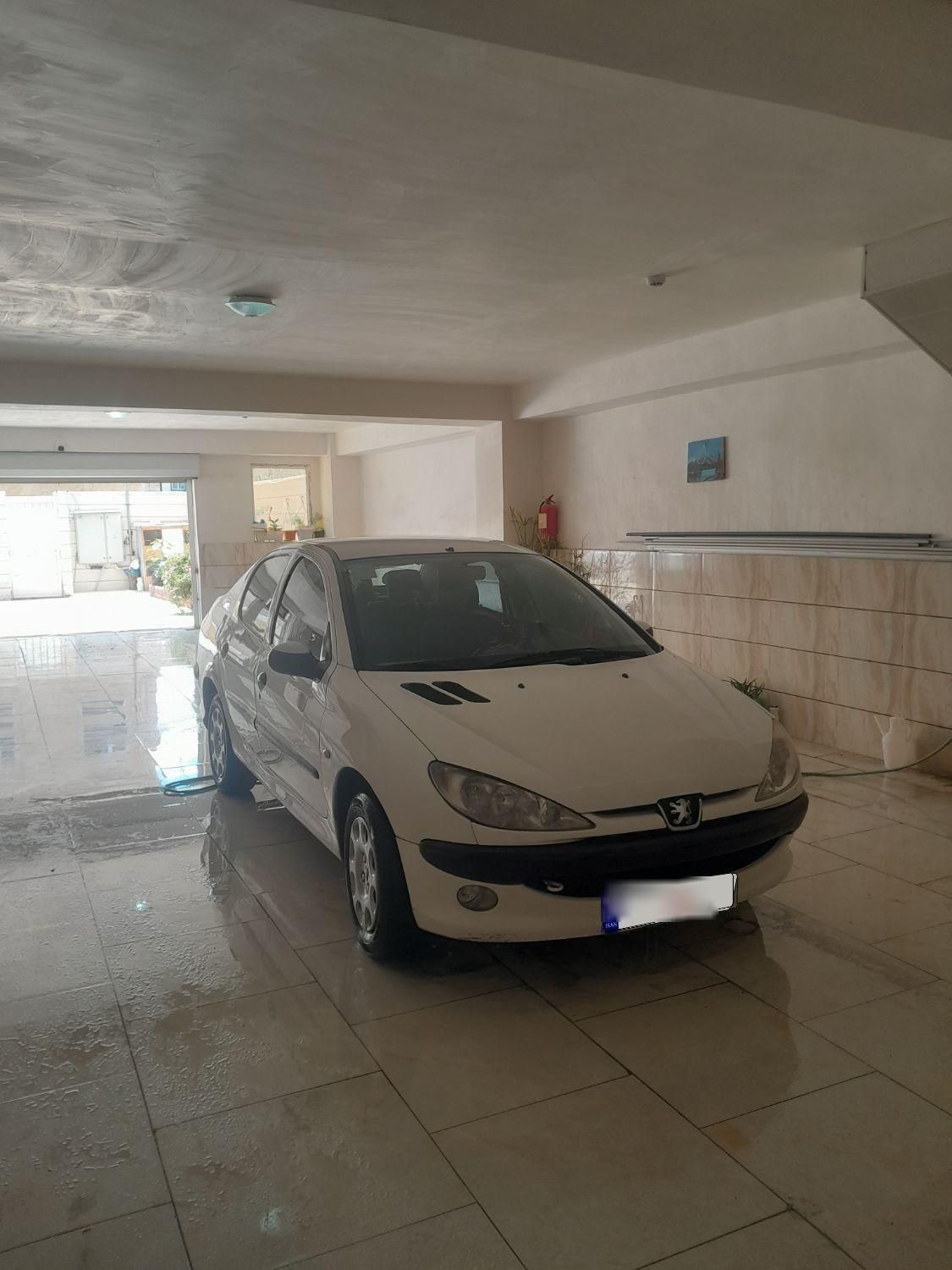 پژو ۲۰۶ صندوق دار v8 - 1394