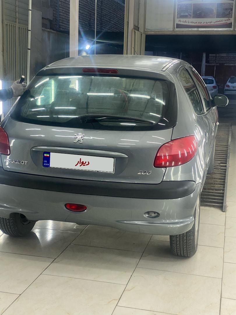 ام وی ام 110 چهار سیلندر دنده ای - 2010