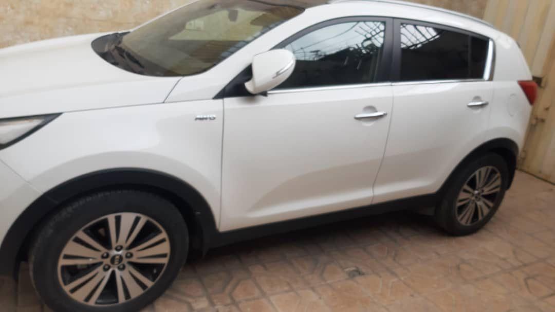 کیا اسپورتیج 4 سیلندر فول 2400cc - 2014