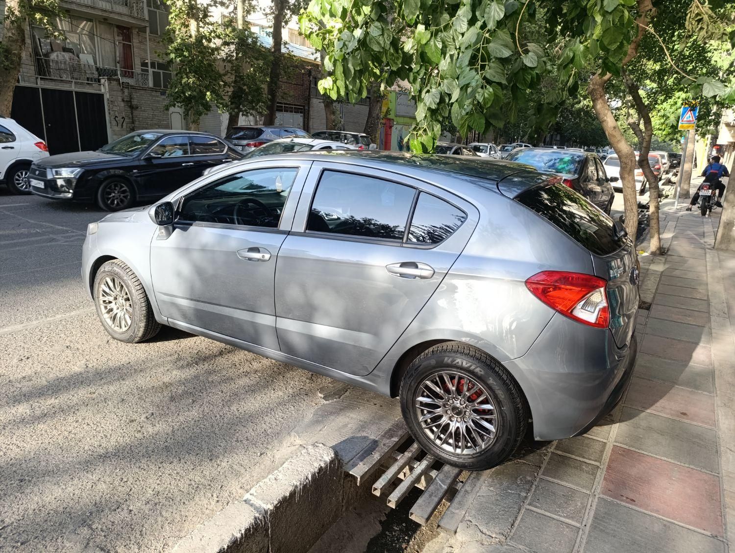 برلیانس H220 دنده‌ای - 2018