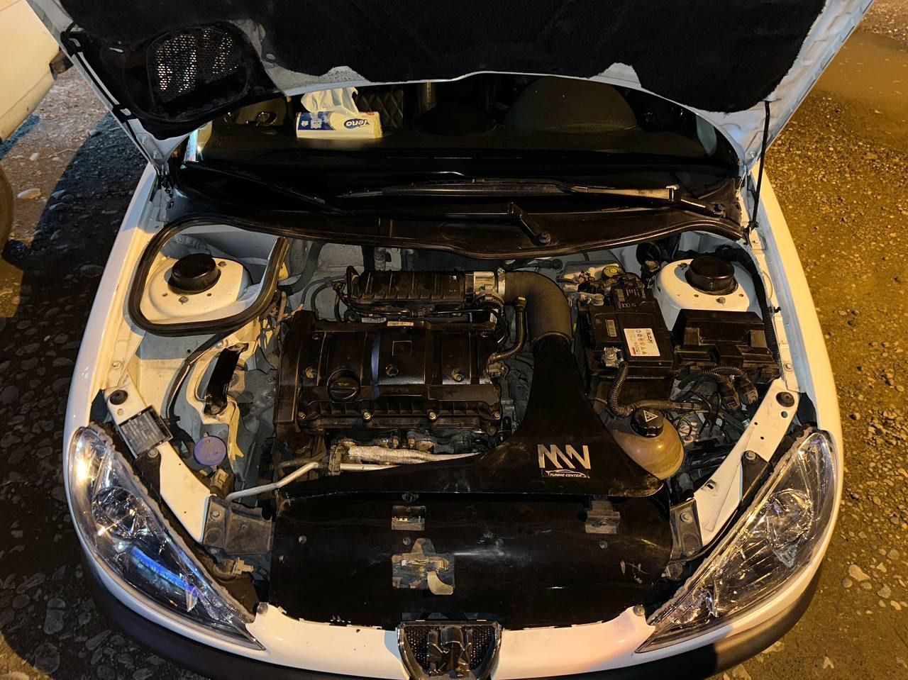 پژو ۲۰۶ صندوق دار v8 - 1396
