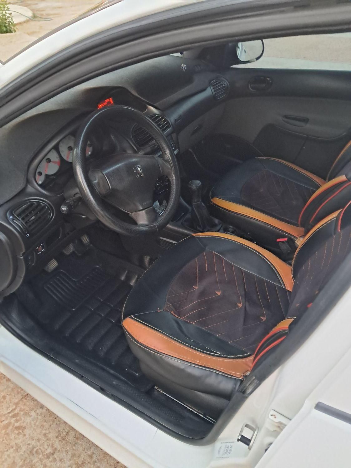 پژو ۲۰۶ صندوق دار v8 - 1394