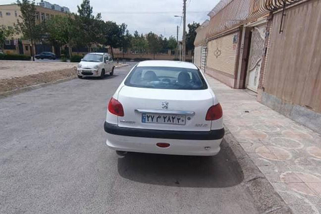 پژو ۲۰۶ صندوق دار v8 - 1393