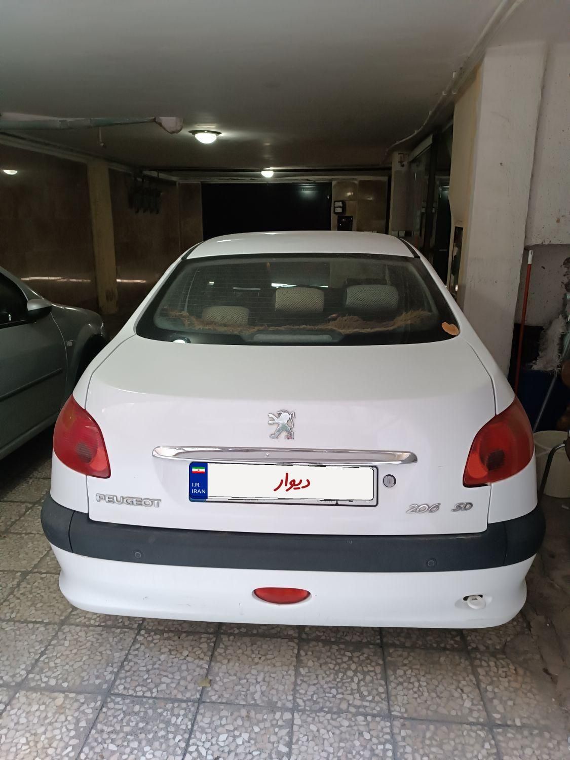 پژو ۲۰۶ صندوق دار v8 - 1395
