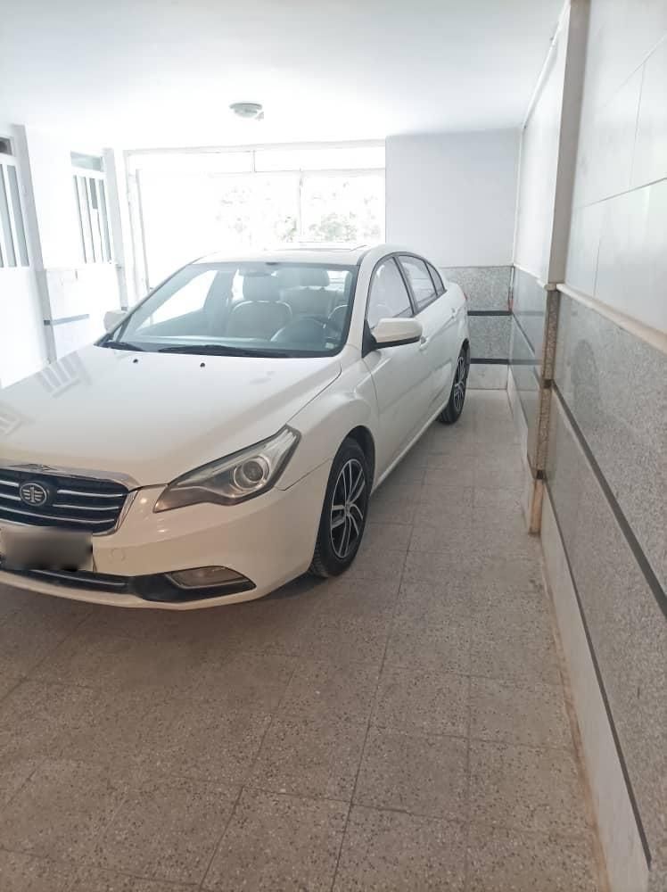 بسترن B50F اتوماتیک - 2015
