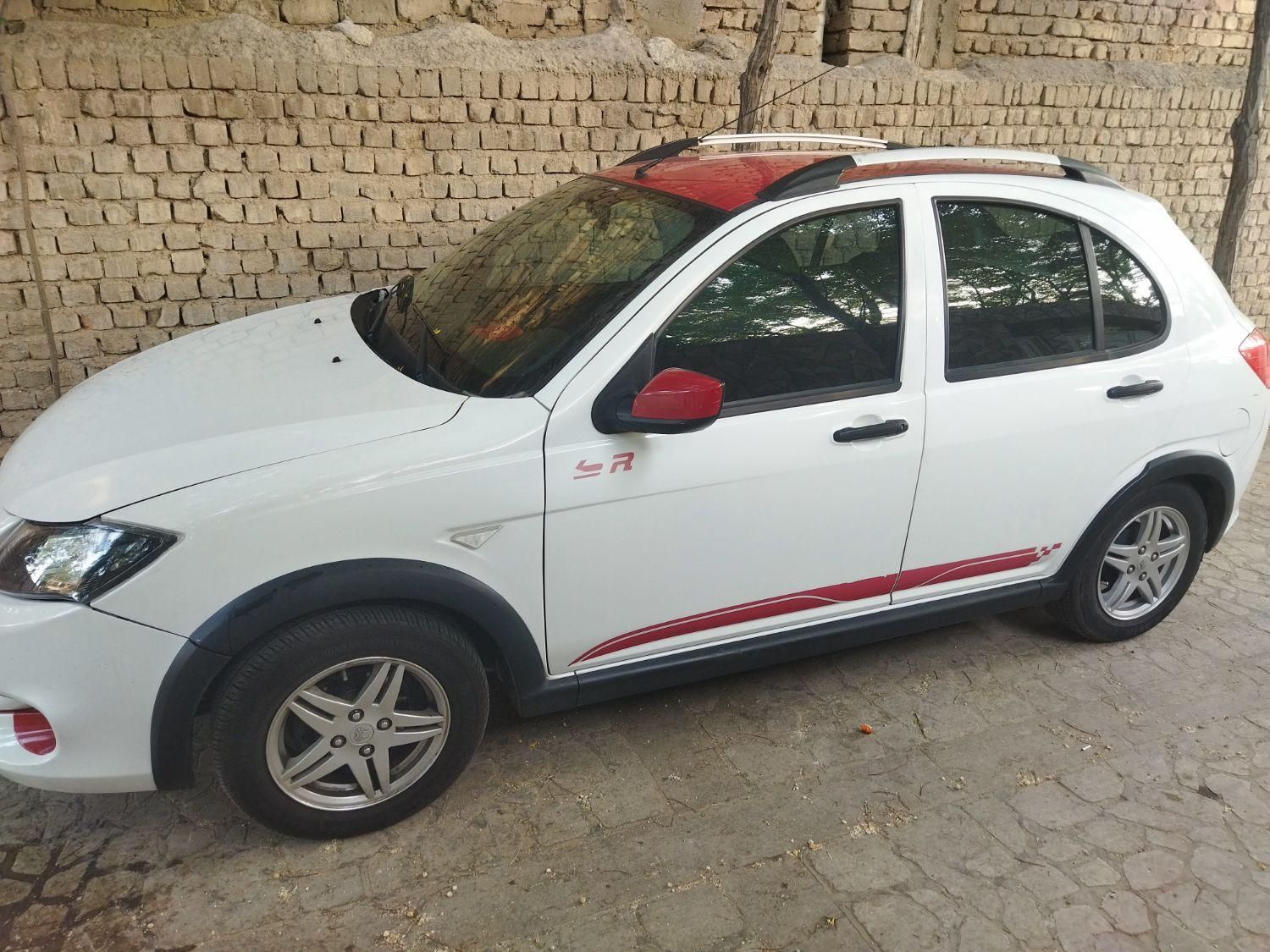 خودرو کوییک، R آگهی ann_18547781