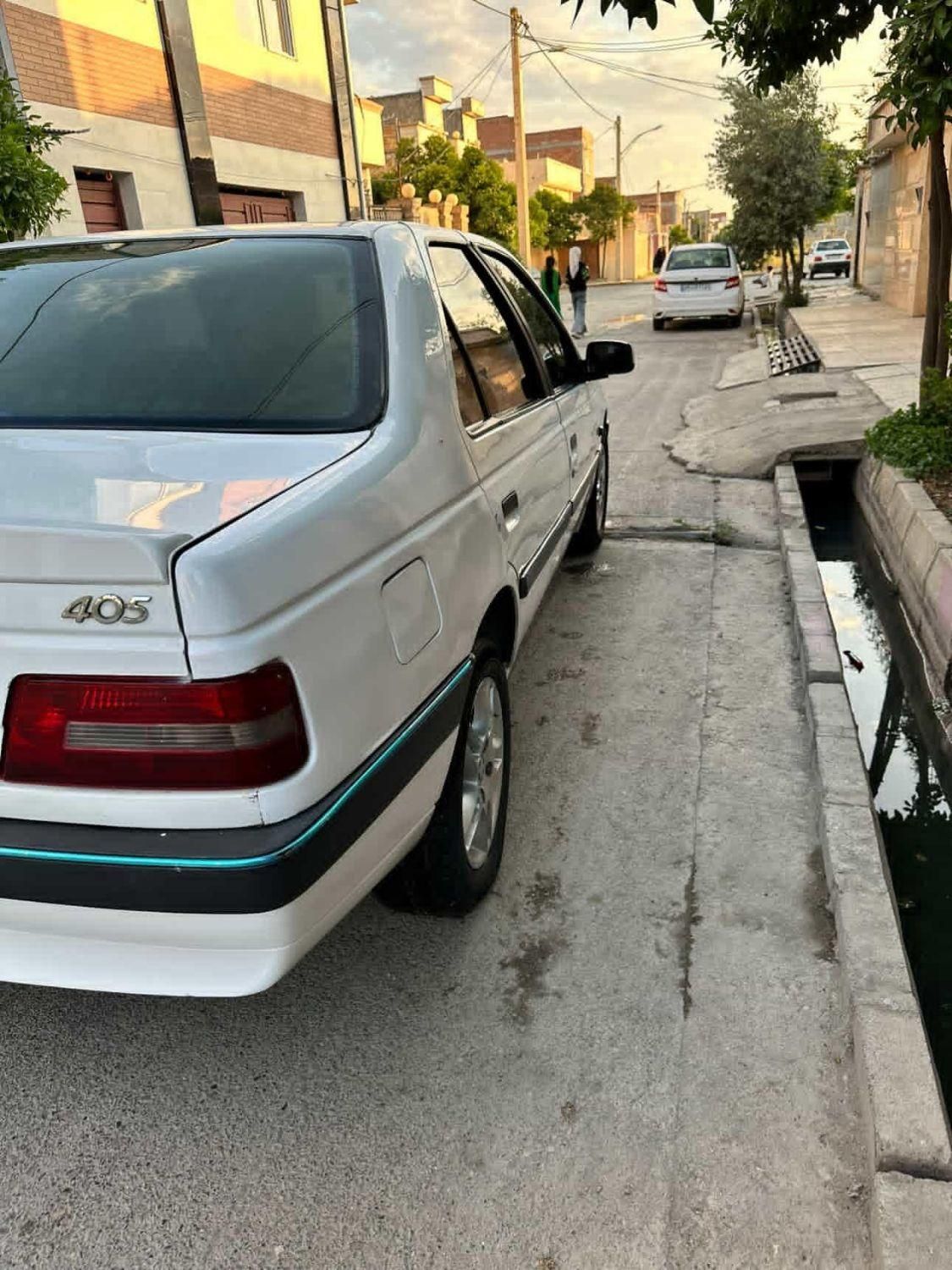 پژو 405 SLX بنزینی TU5 - 1393