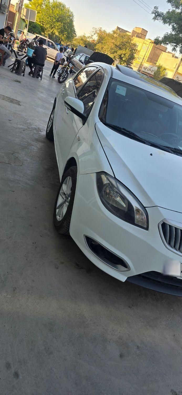 خودرو برلیانس، H320 آگهی ann_18548114