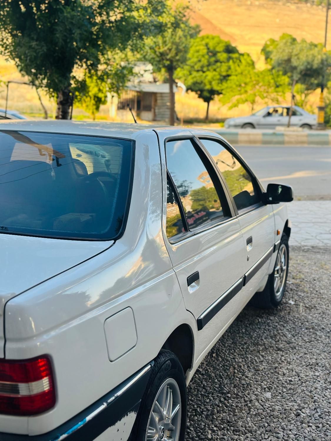 پژو 405 SLX بنزینی TU5 - 1393