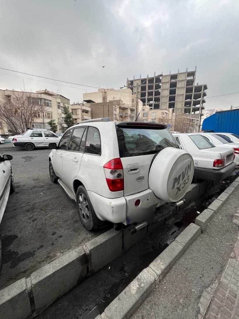 خودرو ام وی ام، X33 آگهی ann_18548271