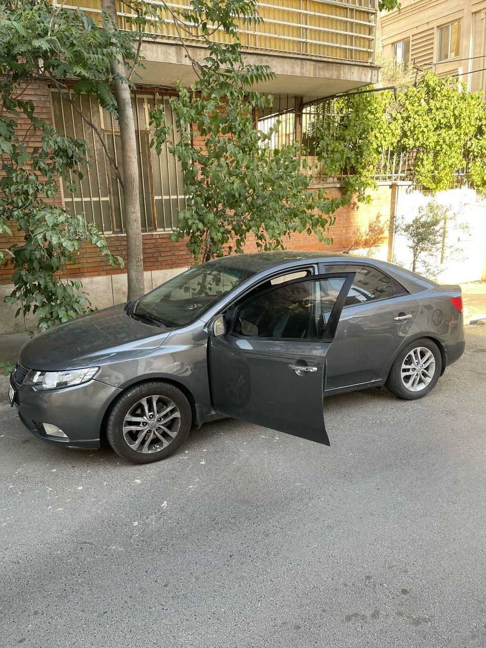 خودرو کیا، سراتو مونتاژ آگهی ann_18548447