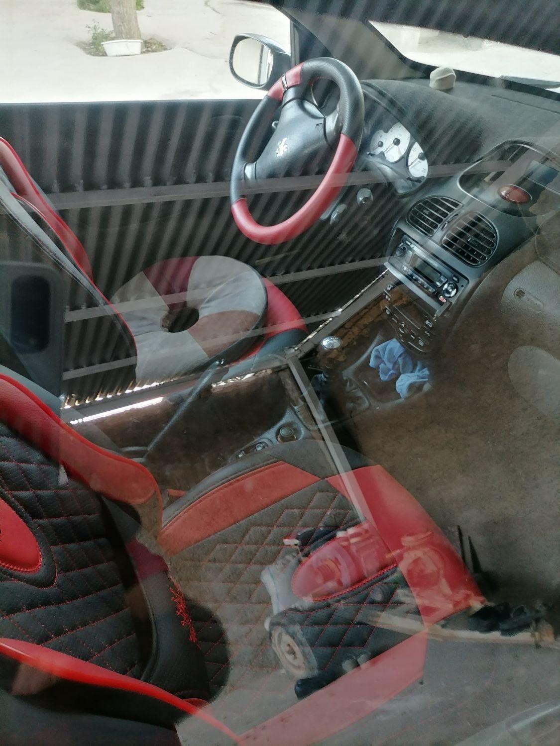 پژو ۲۰۶ صندوق دار v8 - 1399