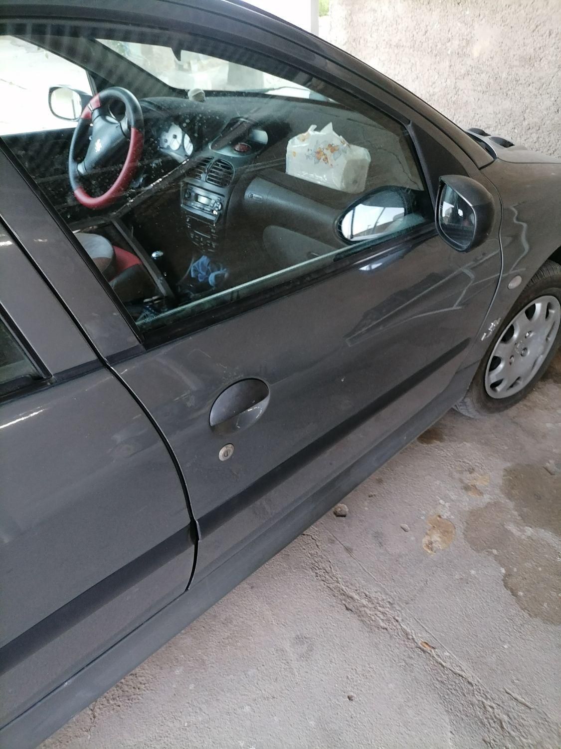 پژو ۲۰۶ صندوق دار v8 - 1399