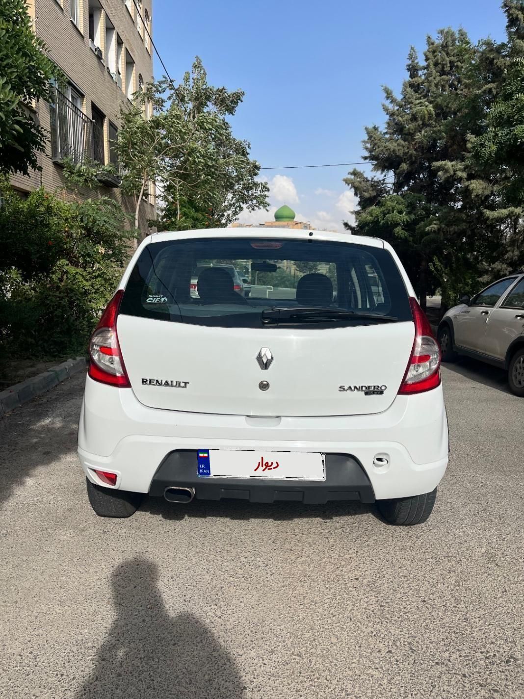 رنو ساندرو دنده ای - 1395