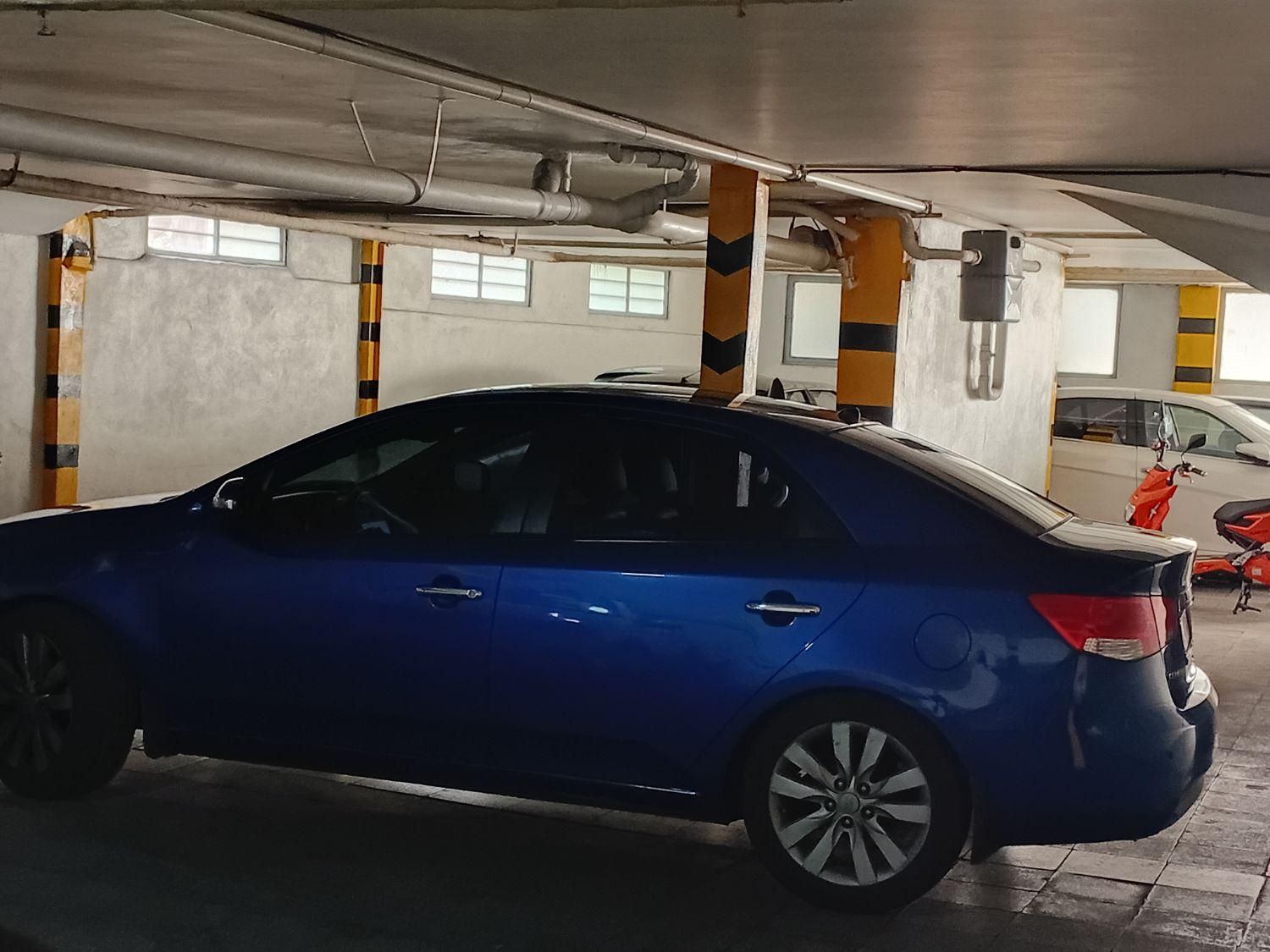 کیا سراتو 2.0 لیتر اتوماتیک GT لاین - 2010