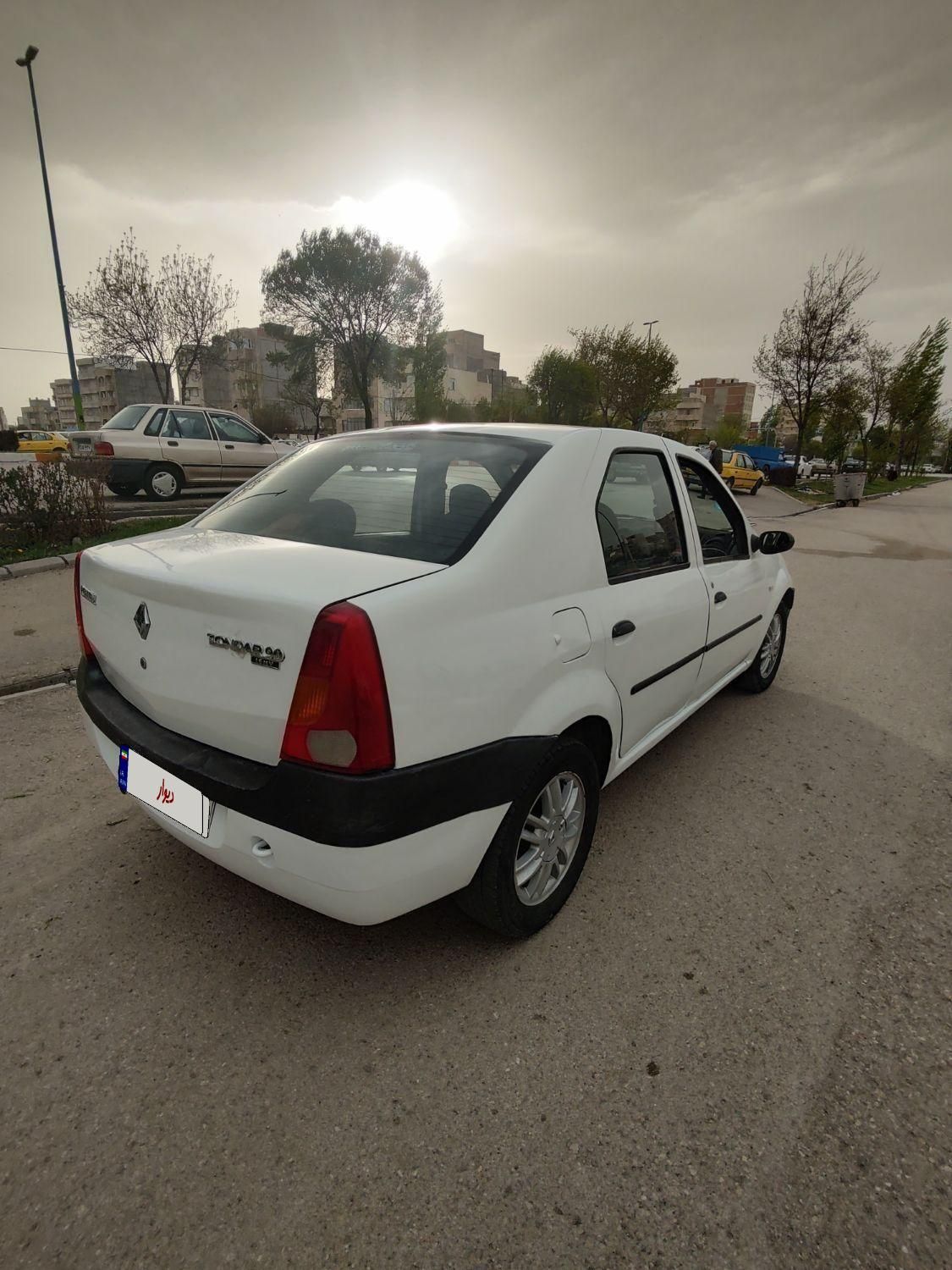 رنو تندر 90 E1 - 1387
