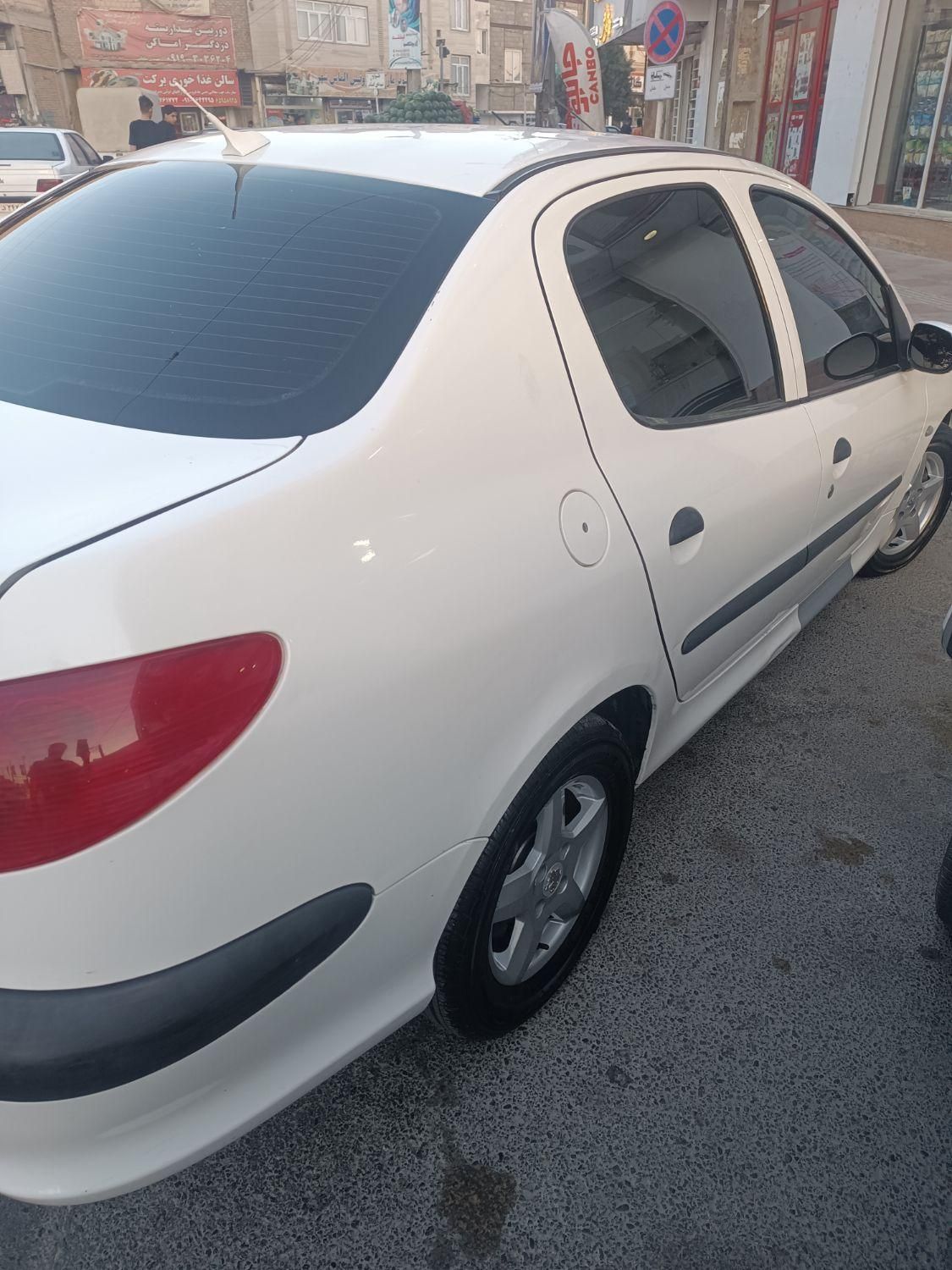 پژو ۲۰۶ صندوق دار v8 - 1388