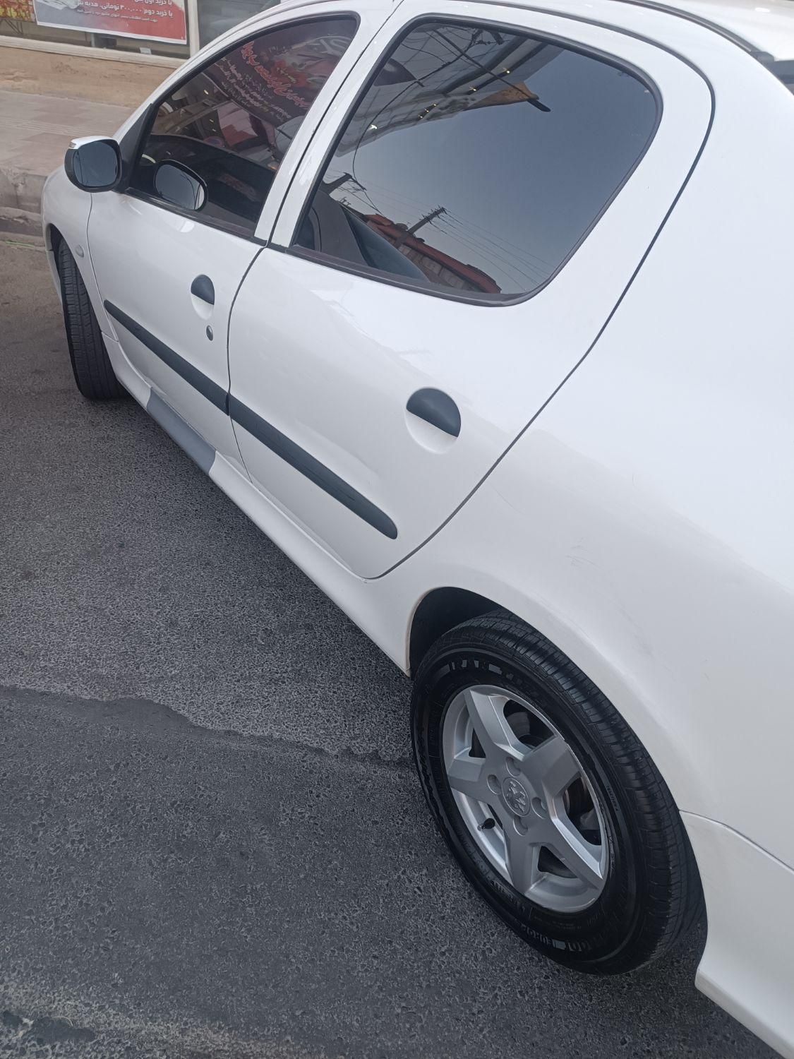 پژو ۲۰۶ صندوق دار v8 - 1388