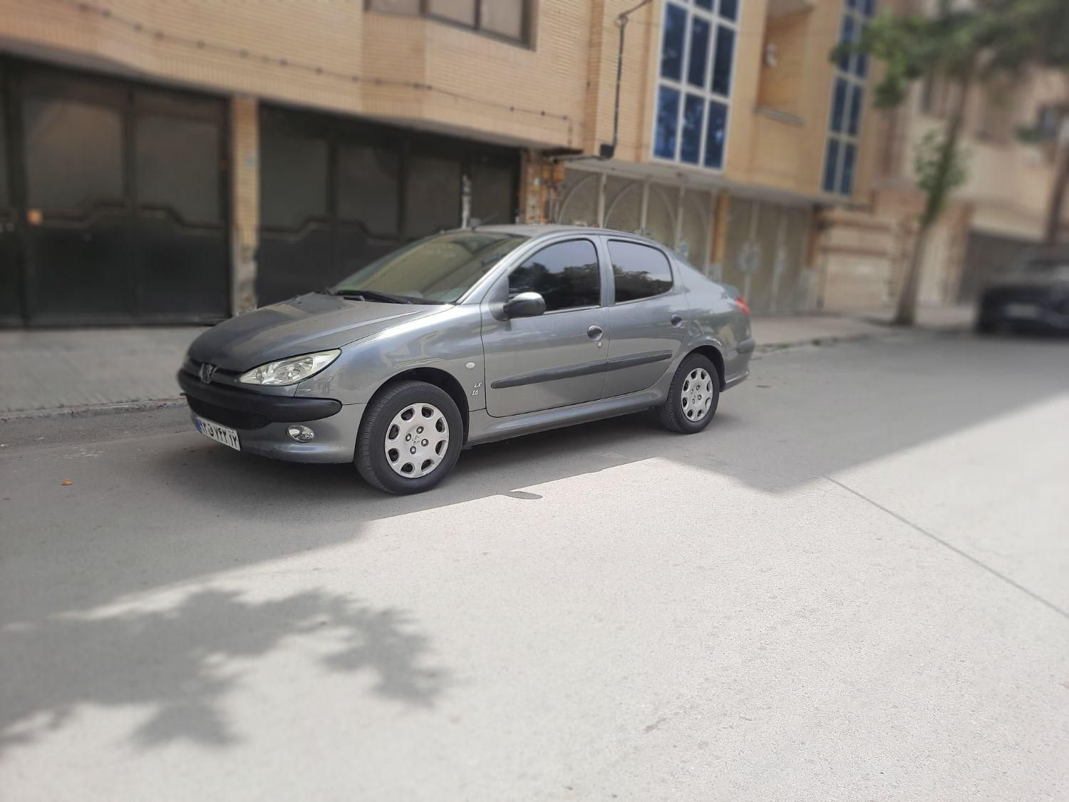 پژو ۲۰۶ صندوق دار v8 - 1397