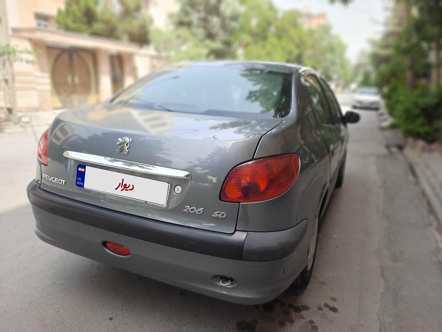 پژو ۲۰۶ صندوق دار v8 - 1397