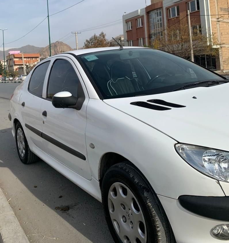 پژو ۲۰۶ صندوق دار v8 - 1398