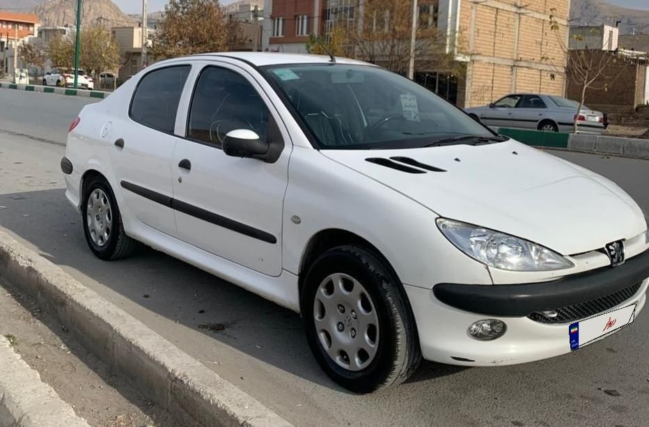 پژو ۲۰۶ صندوق دار v8 - 1398