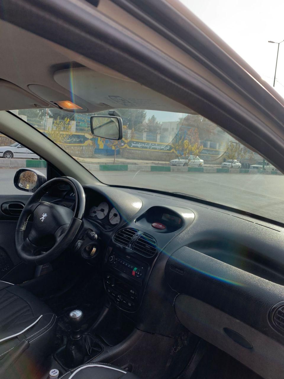 پژو ۲۰۶ صندوق دار v8 - 1398