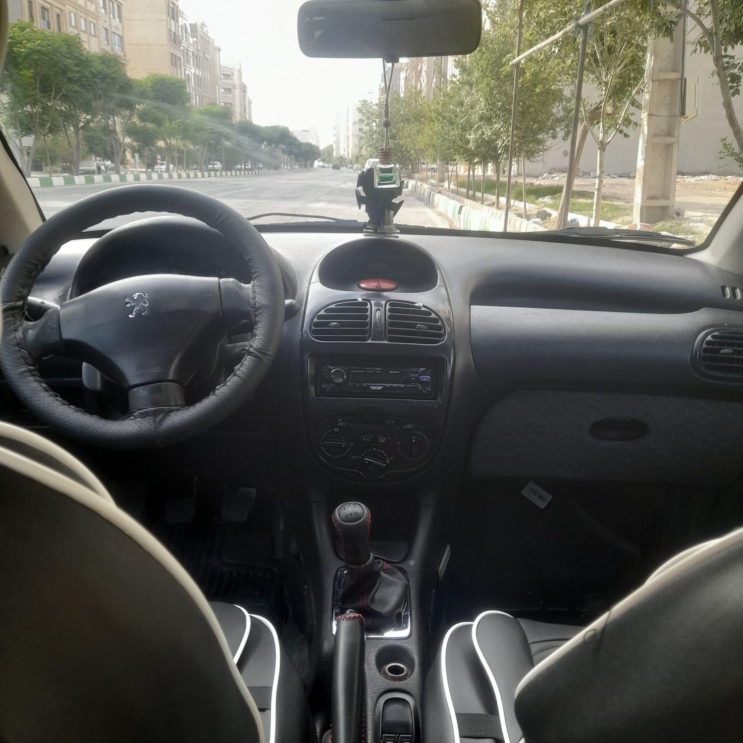 پژو ۲۰۶ صندوق دار v1 - 1390