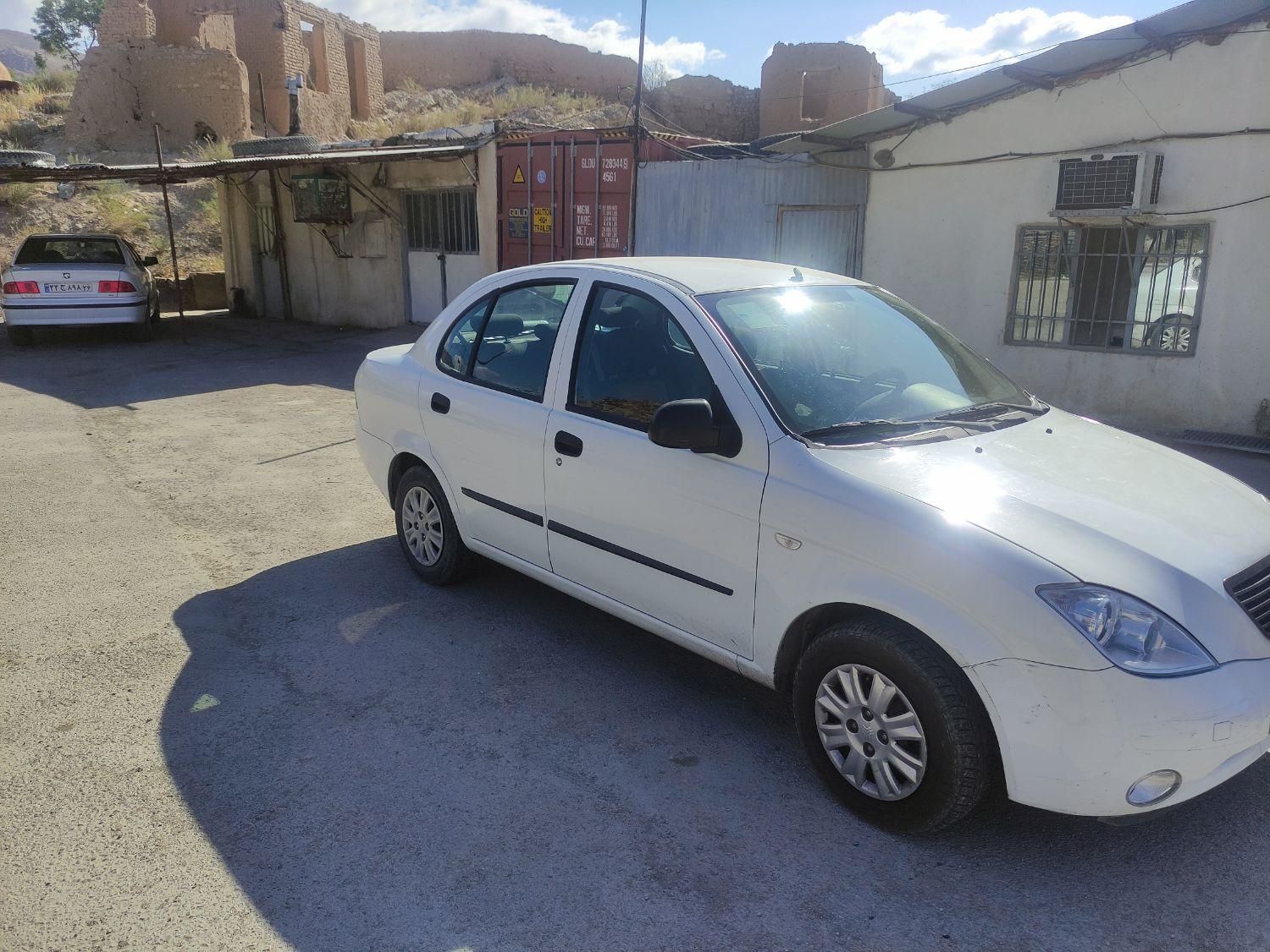 تیبا صندوق دار SX - 1400