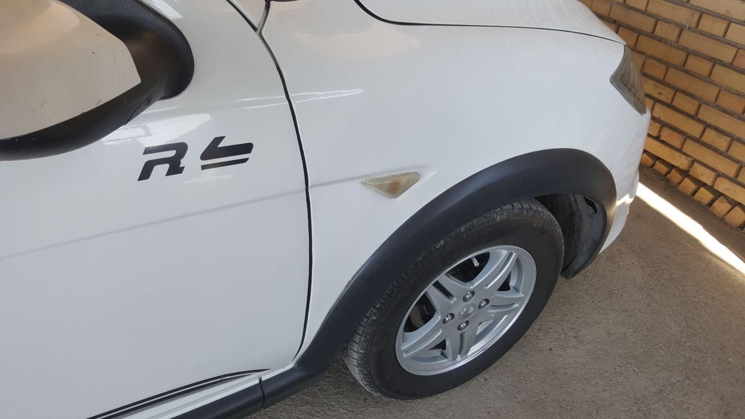 کوییک R دنده‌ای - 1399