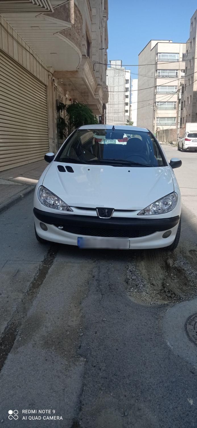 پژو ۲۰۶ صندوق دار v8 - 1390