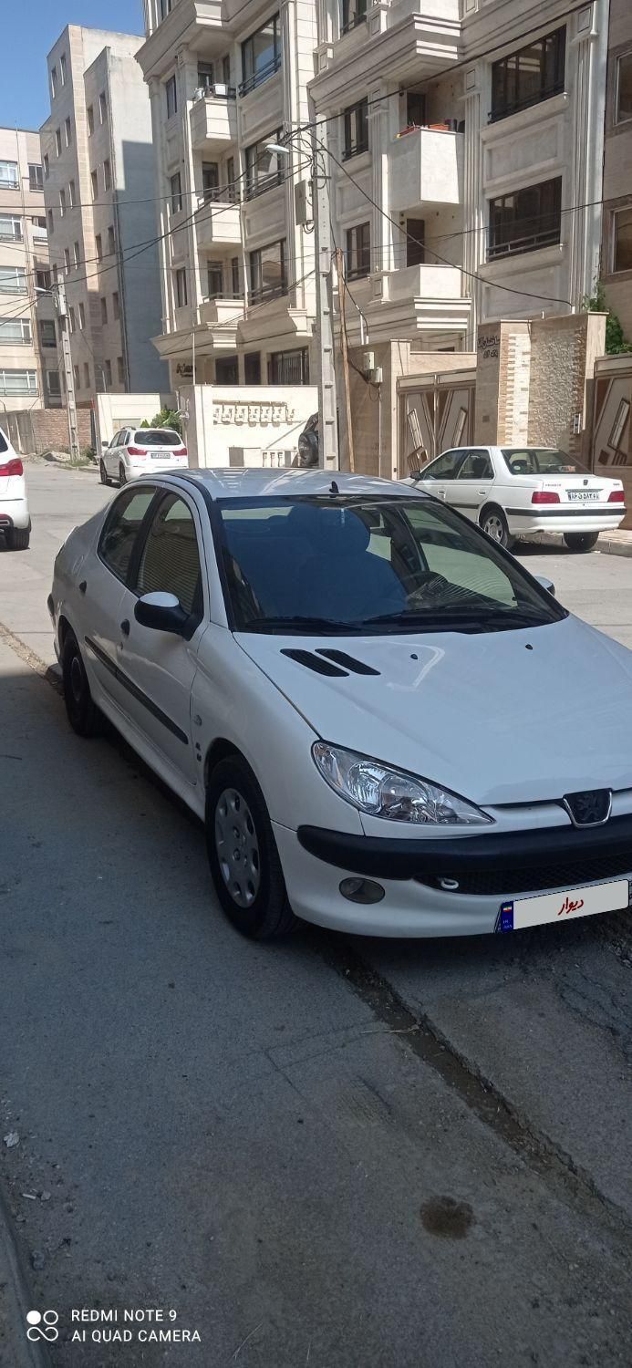 پژو ۲۰۶ صندوق دار v8 - 1390