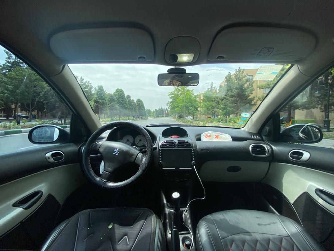 پژو ۲۰۶ صندوق دار v8 - 1390