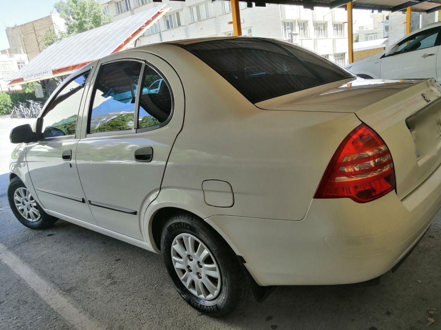 تیبا صندوق دار SX - 1401