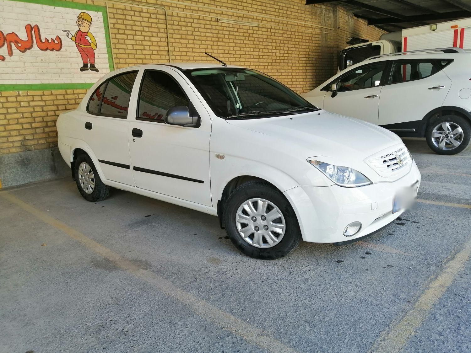 تیبا صندوق دار SX - 1401