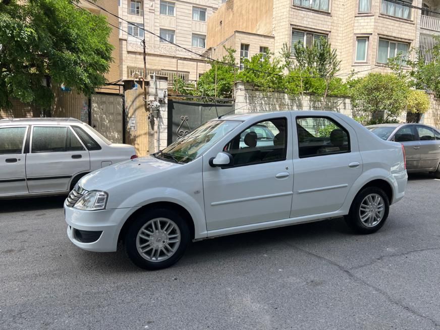 رنو تندر 90 پلاس اتوماتیک - 1396