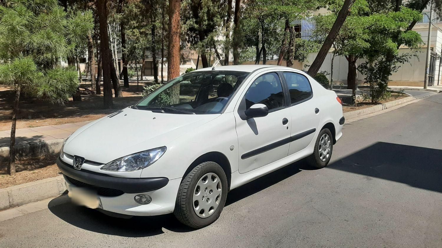 پژو ۲۰۶ صندوق دار v8 - 1389