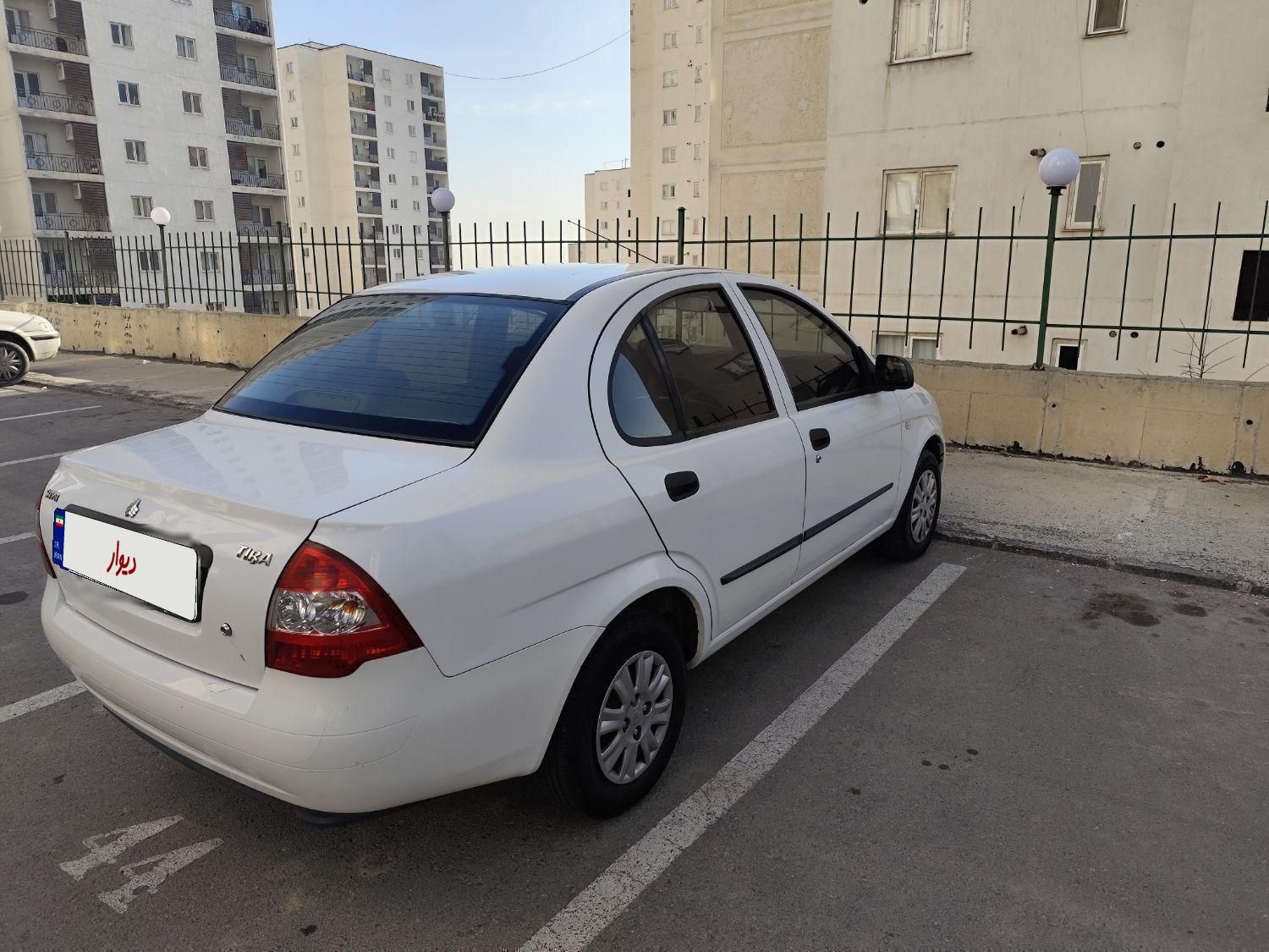 تیبا صندوق دار SX - 1396