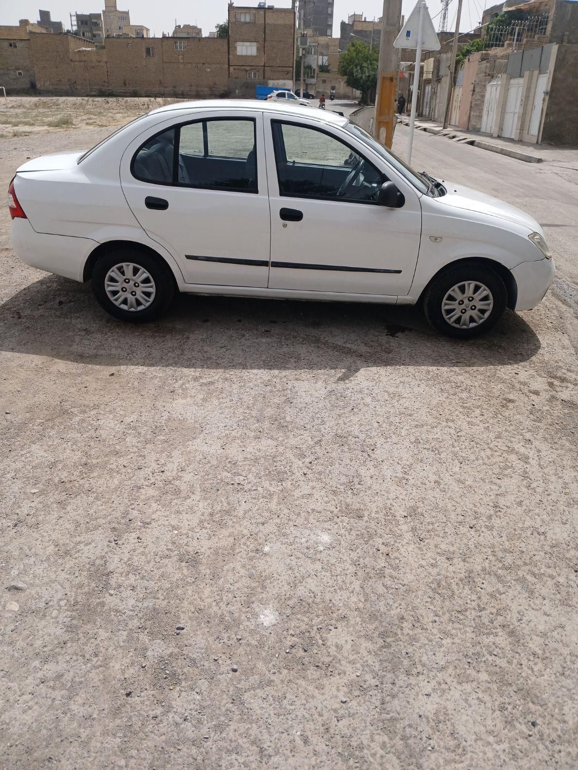 تیبا صندوق دار SX - 1396