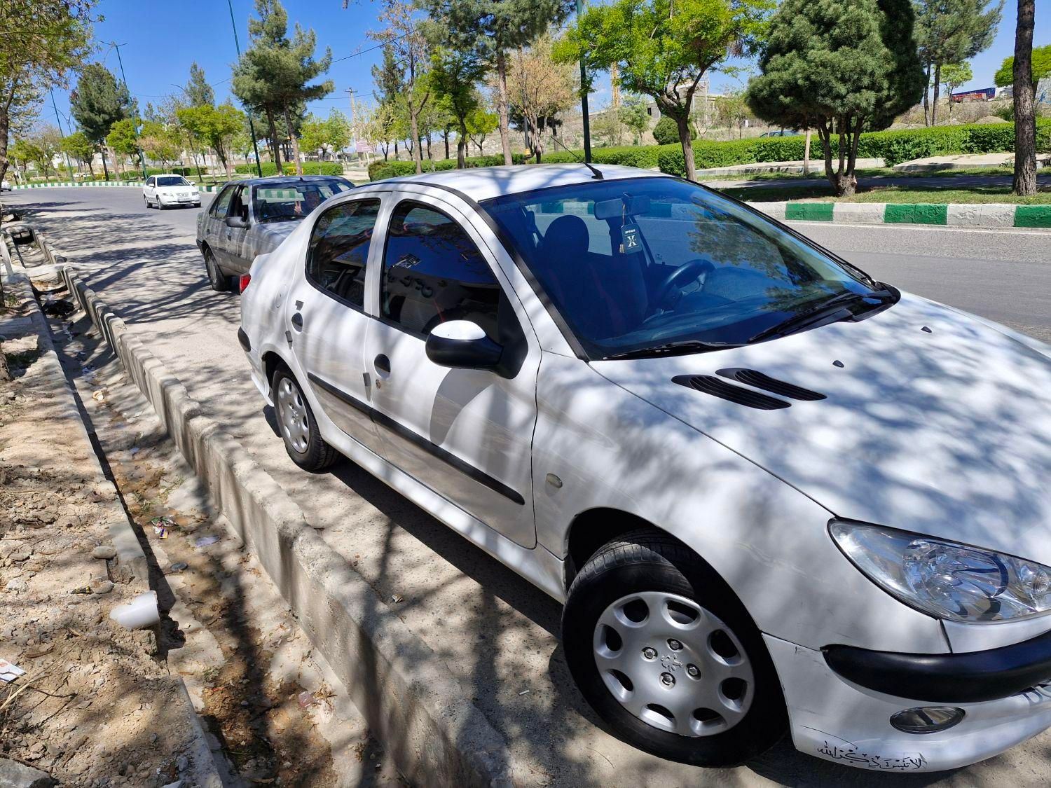 پژو ۲۰۶ صندوق دار v8 - 1394