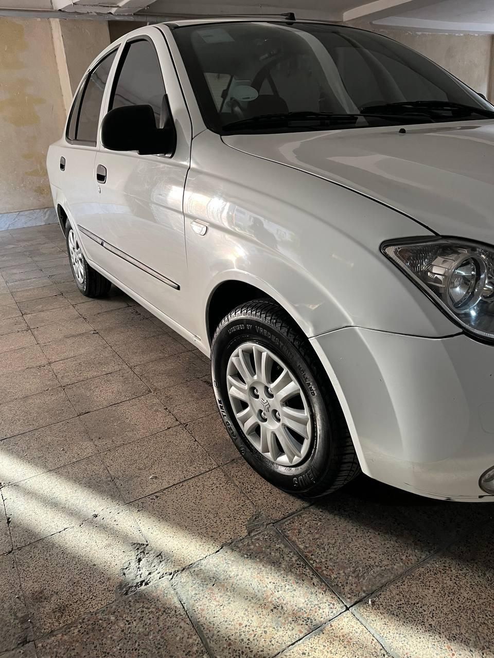 تیبا صندوق دار SX - 1396