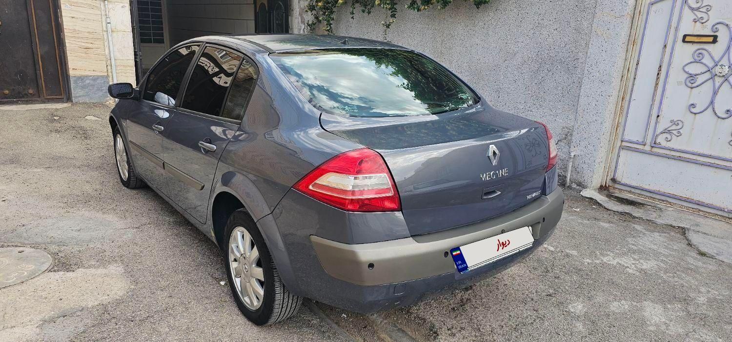 رنو مگان پارس خودرو 2000 - 2012