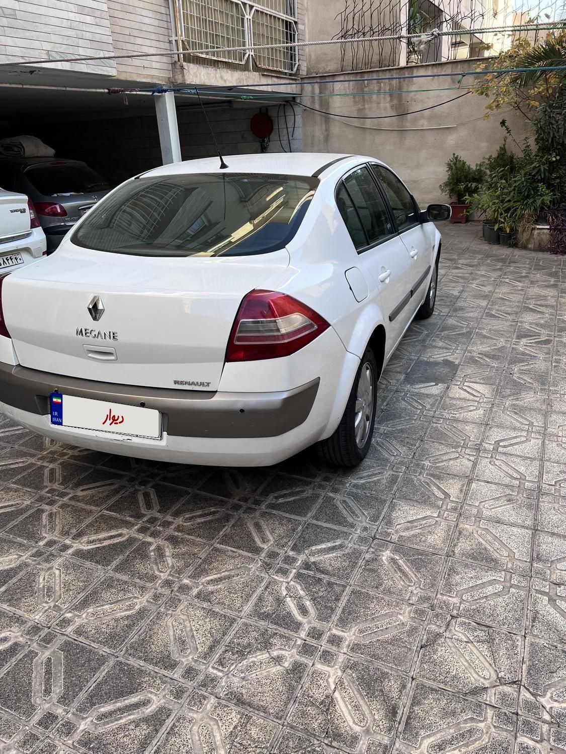 رنو مگان پارس خودرو 2000 - 2012